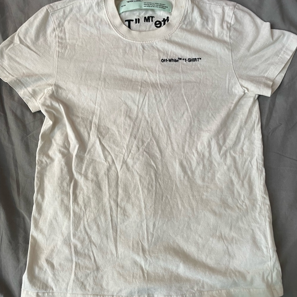 Off white womans t shirt